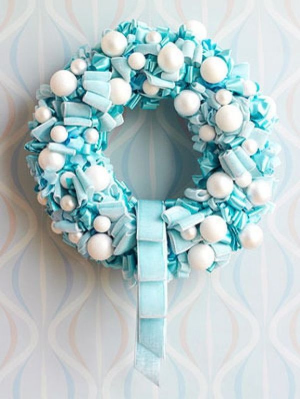 Blue and White Christmas Decoration Ideas