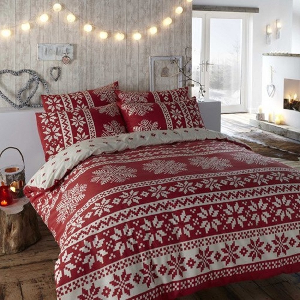 Red and White Christmas Bedroom Decoration
