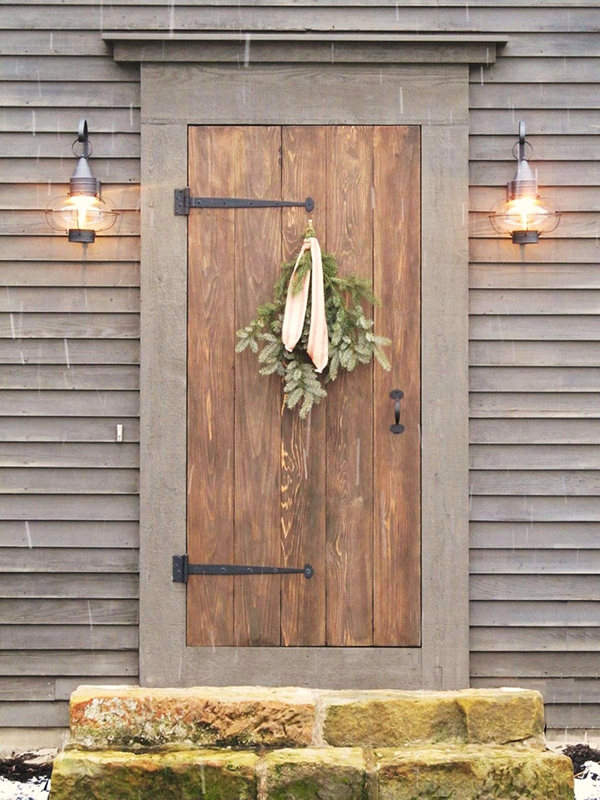 Simple Christmas Door Decoration Home Ideas