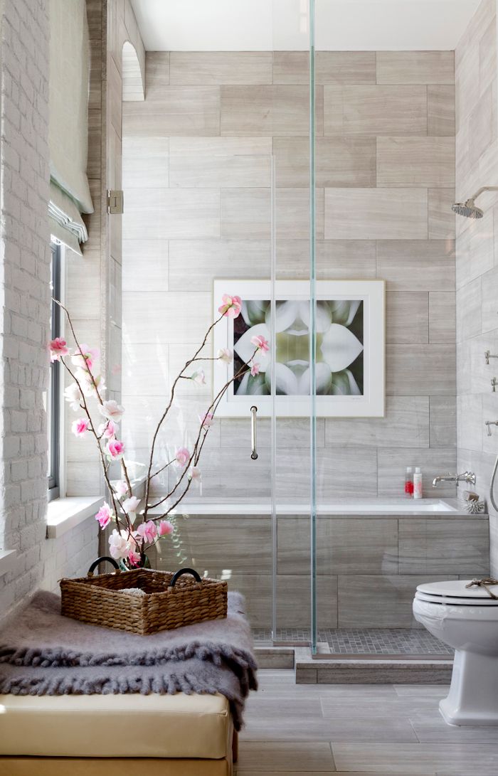 beautiful light bathroom in grey and white