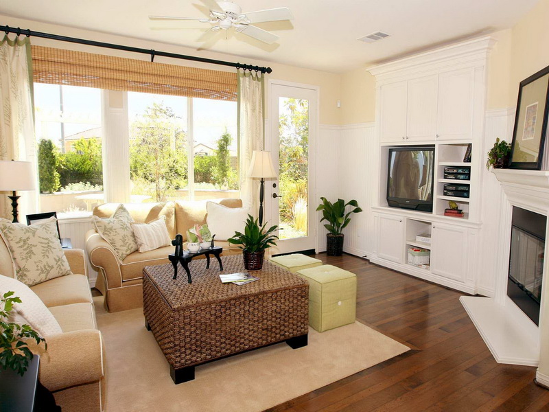 Elegant- Interior Living Room Beach House Decor Ideas