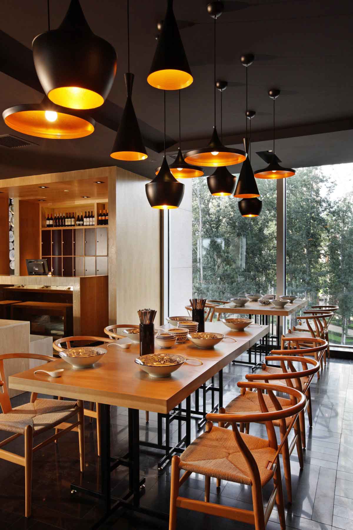 briliant design cafe with wishbone chair by hans wegner