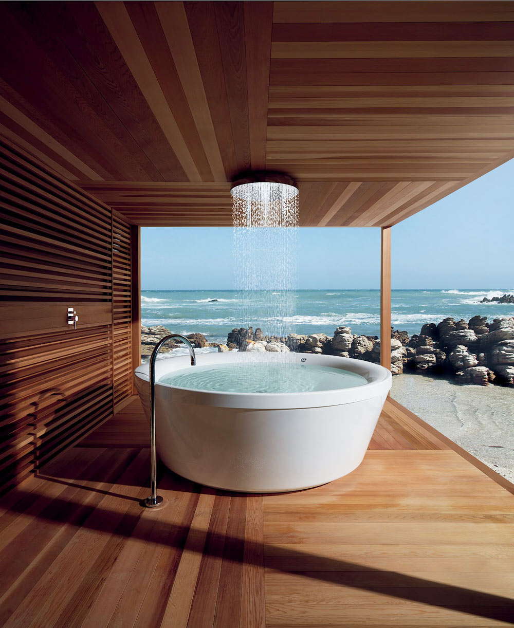 luxury bath tub ocean view