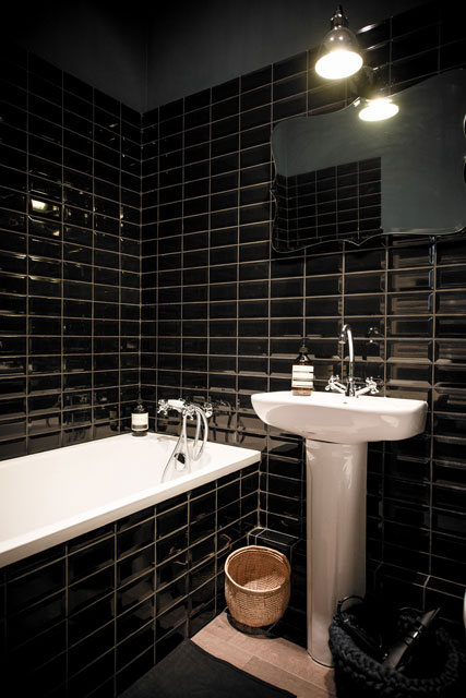 Black Shade Bathroom Design