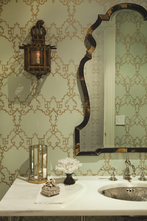 Decorating with Wallpaper in Bathroom
