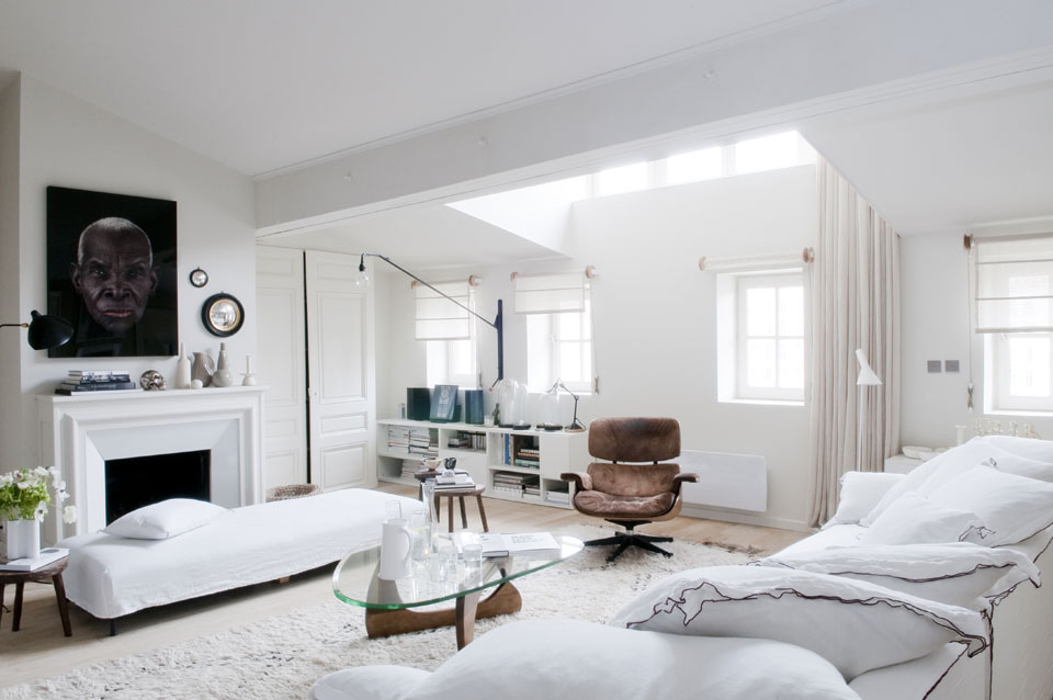 White Small Living Room Inspiration