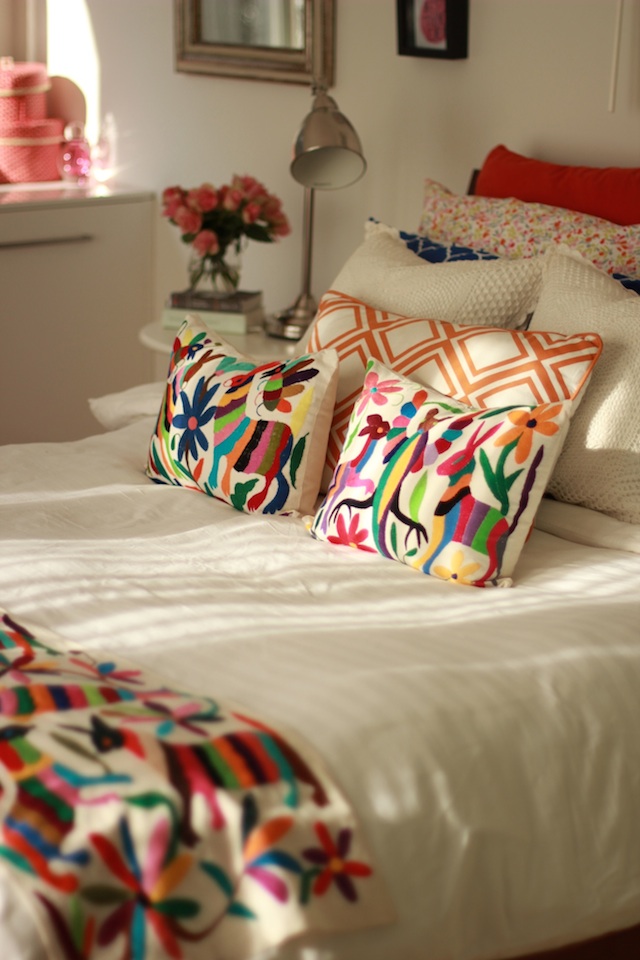 embroidery bed sheets and pillow