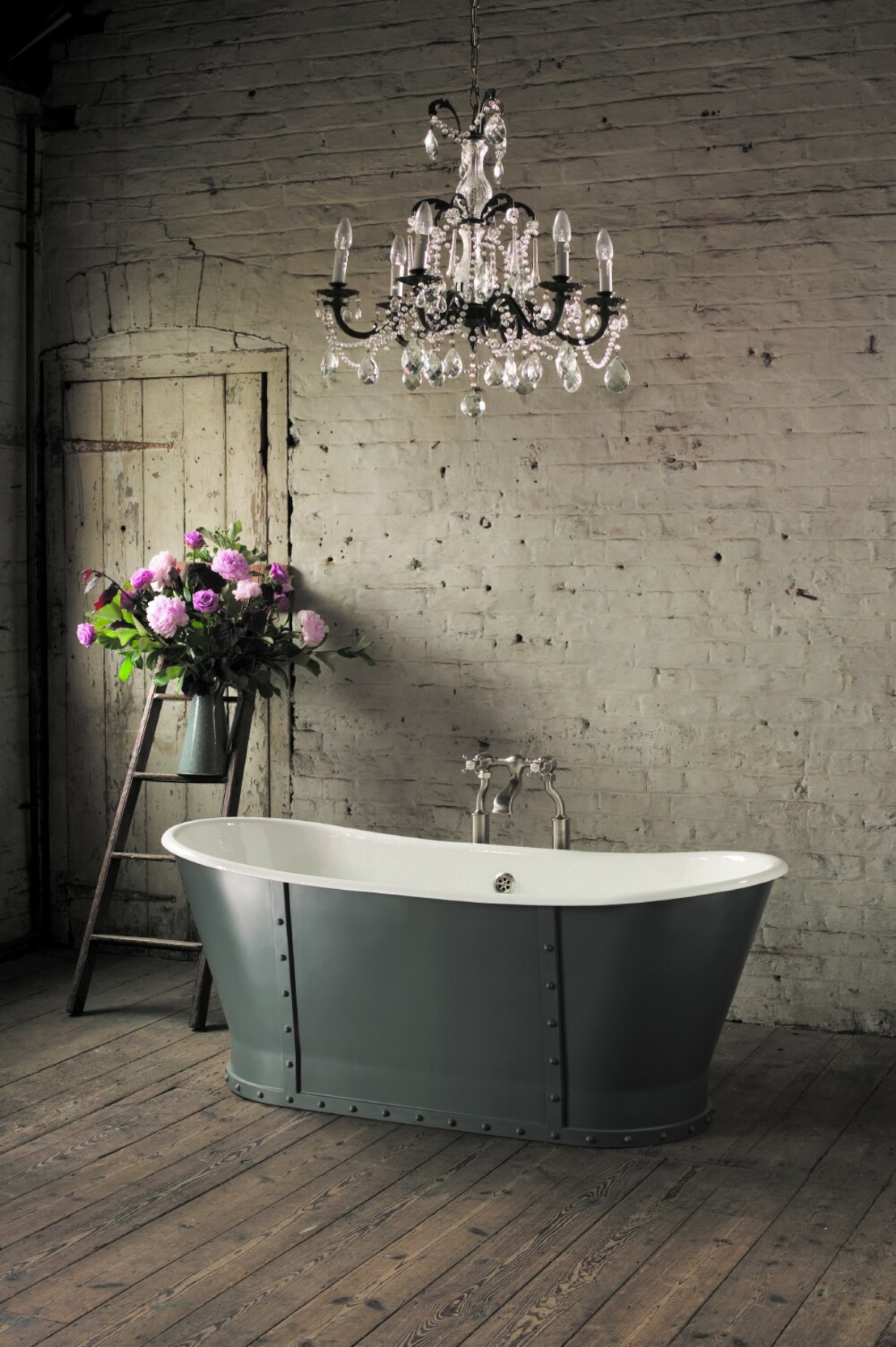 Splendid Rustic French Style  Bathroom Interior with luxury chandelier rough walls and wooden floors