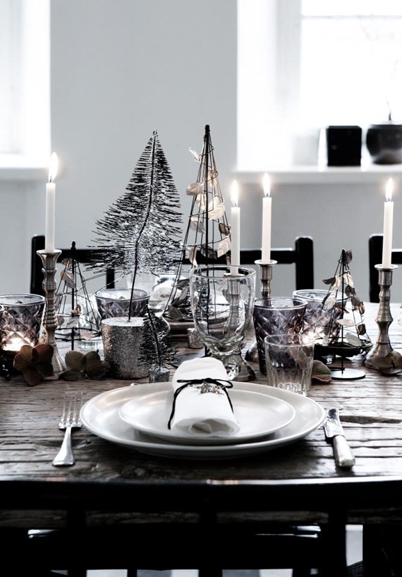 Minimal decor ideas for this Christmas silver table