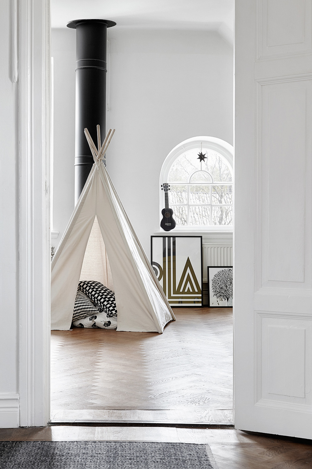 beautiful white tent in kids room