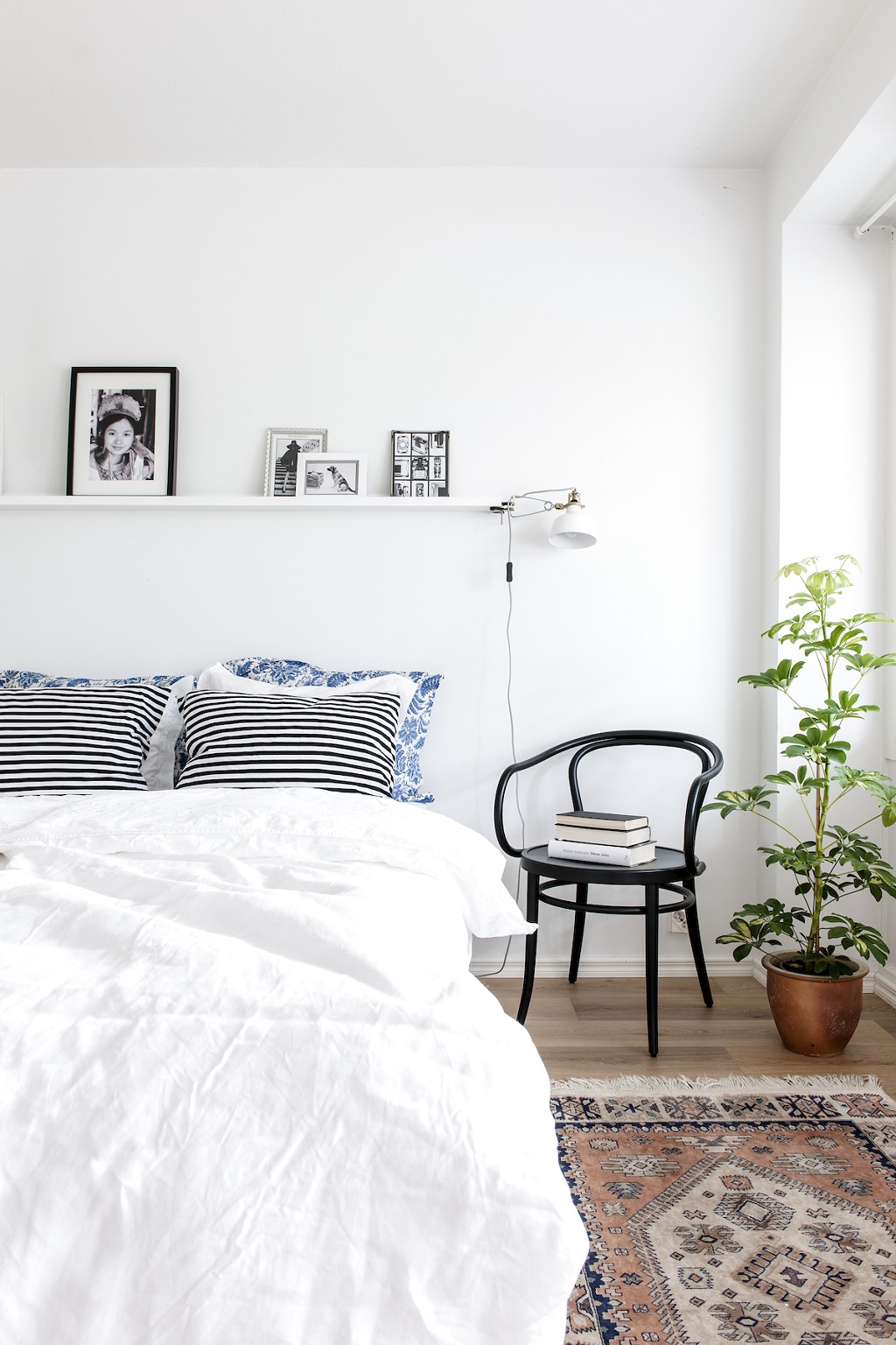 Nordic Style Bright Bedroom Design