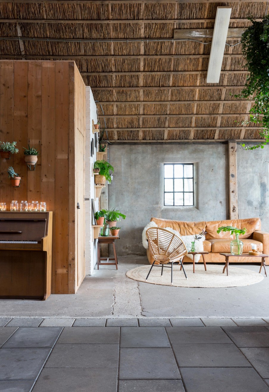 industrial wooden decor farmhouse design