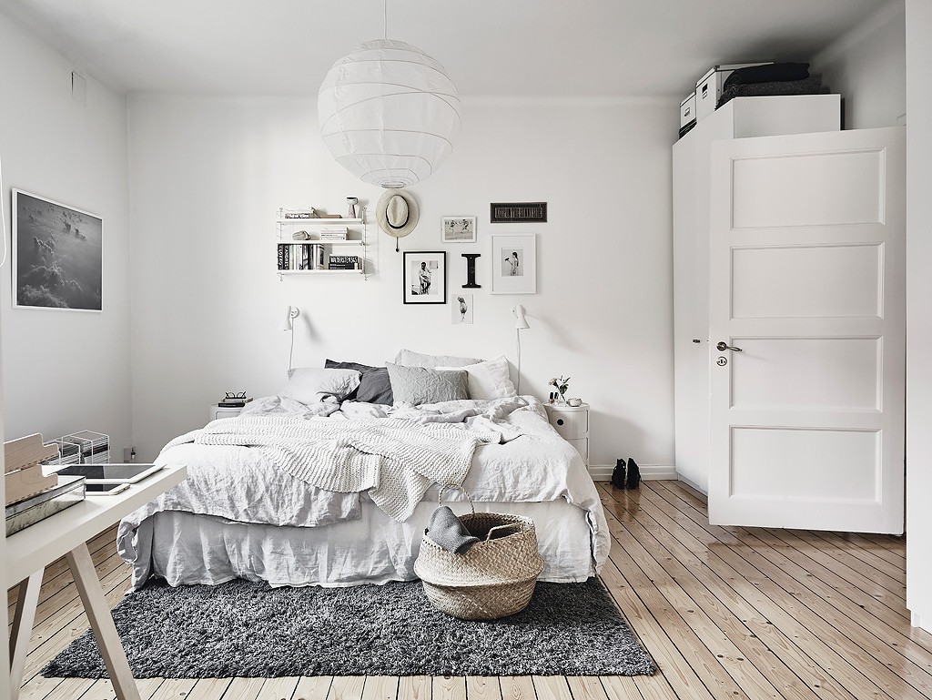 Scandinavian Style Bedroom With Gray Color and Wooden Floor