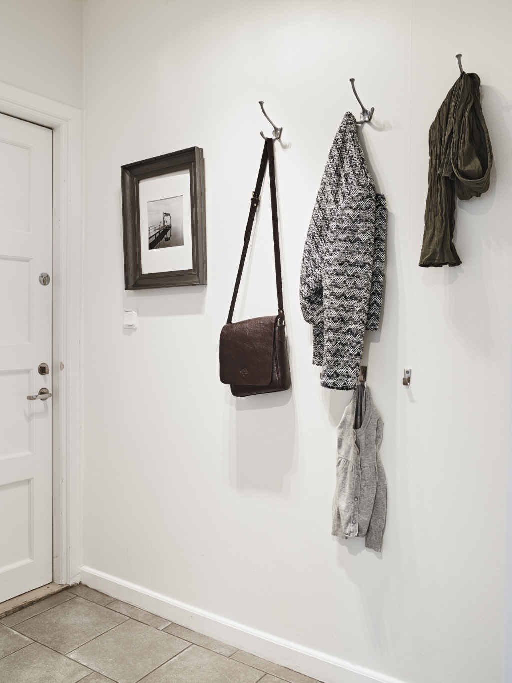 clothes hanger entry way