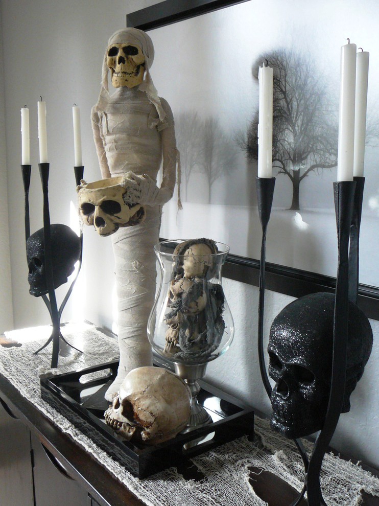 eclectic Dining room for halloween