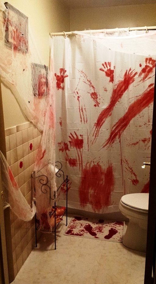 halloween bathroom decoration idea