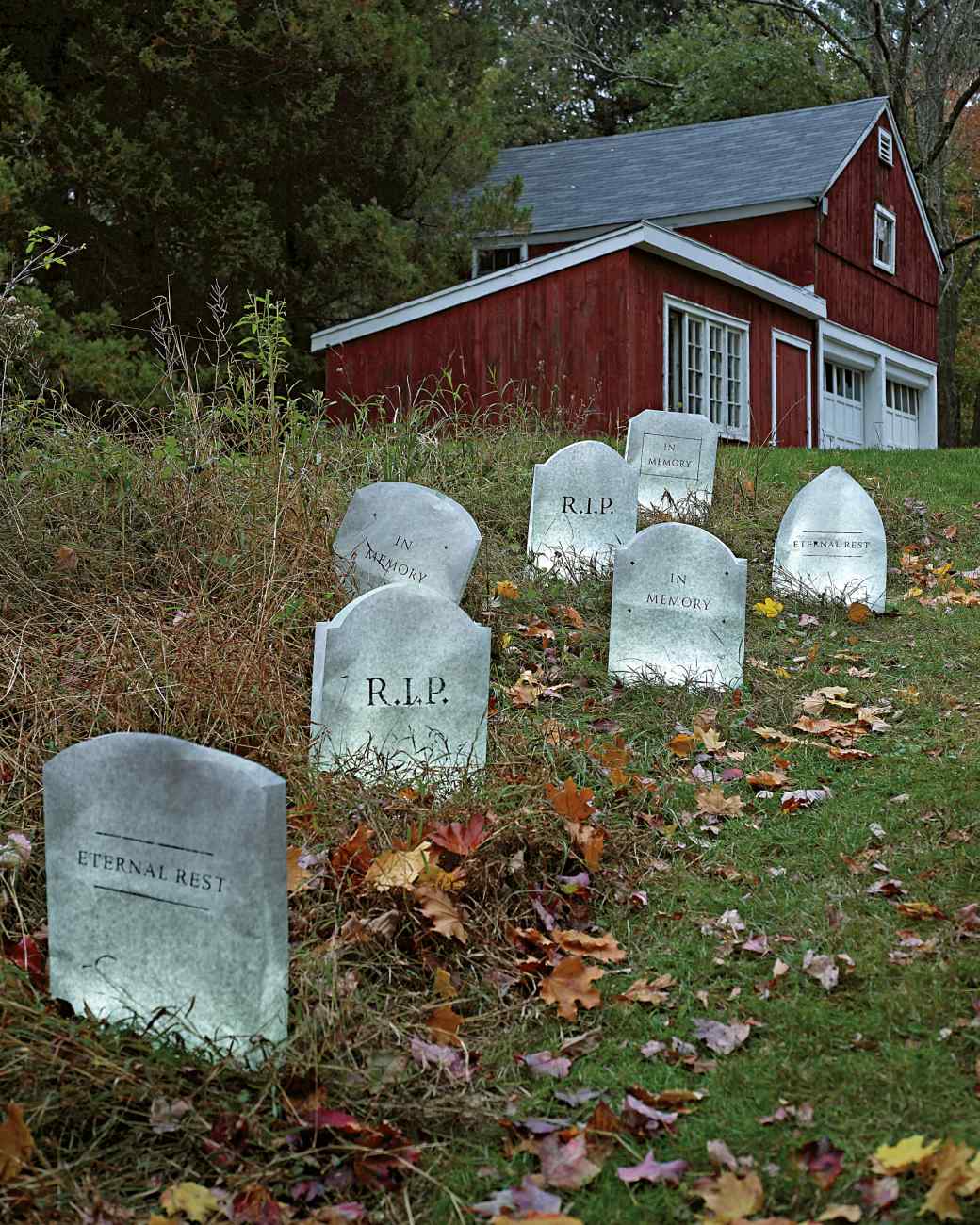 Graveyard Exterior Halloween Decorations