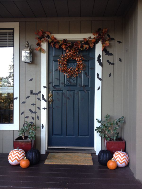 beautiful halloween front porch