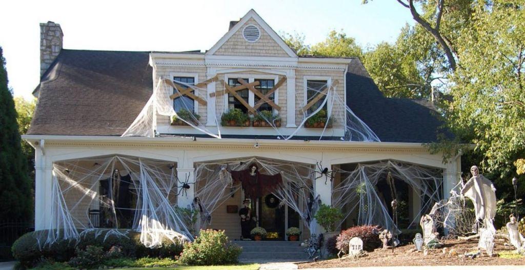 decorations incredible outdoor halloween spiderweb and flying ghosts
