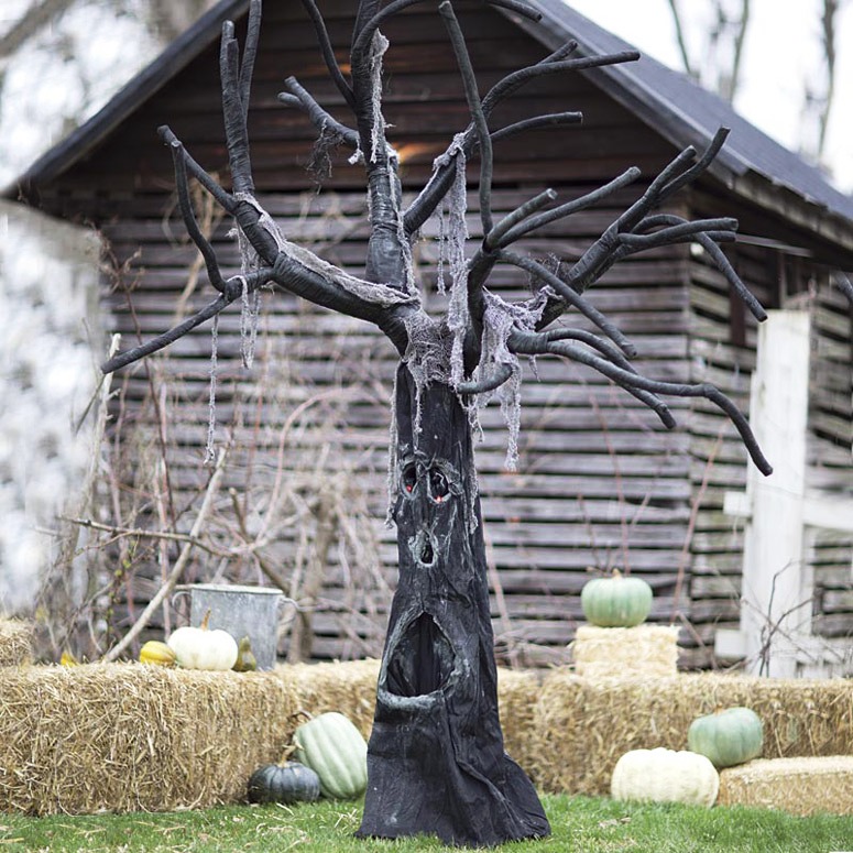 giant motion activated spooky tree with halloween