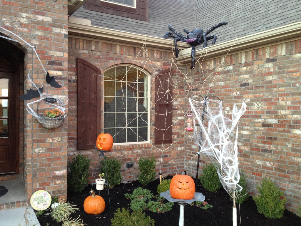 outside halloween decorations cool