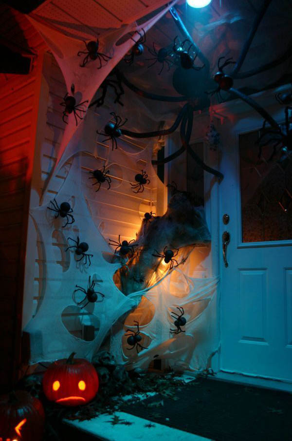 scary door decorations for halloween