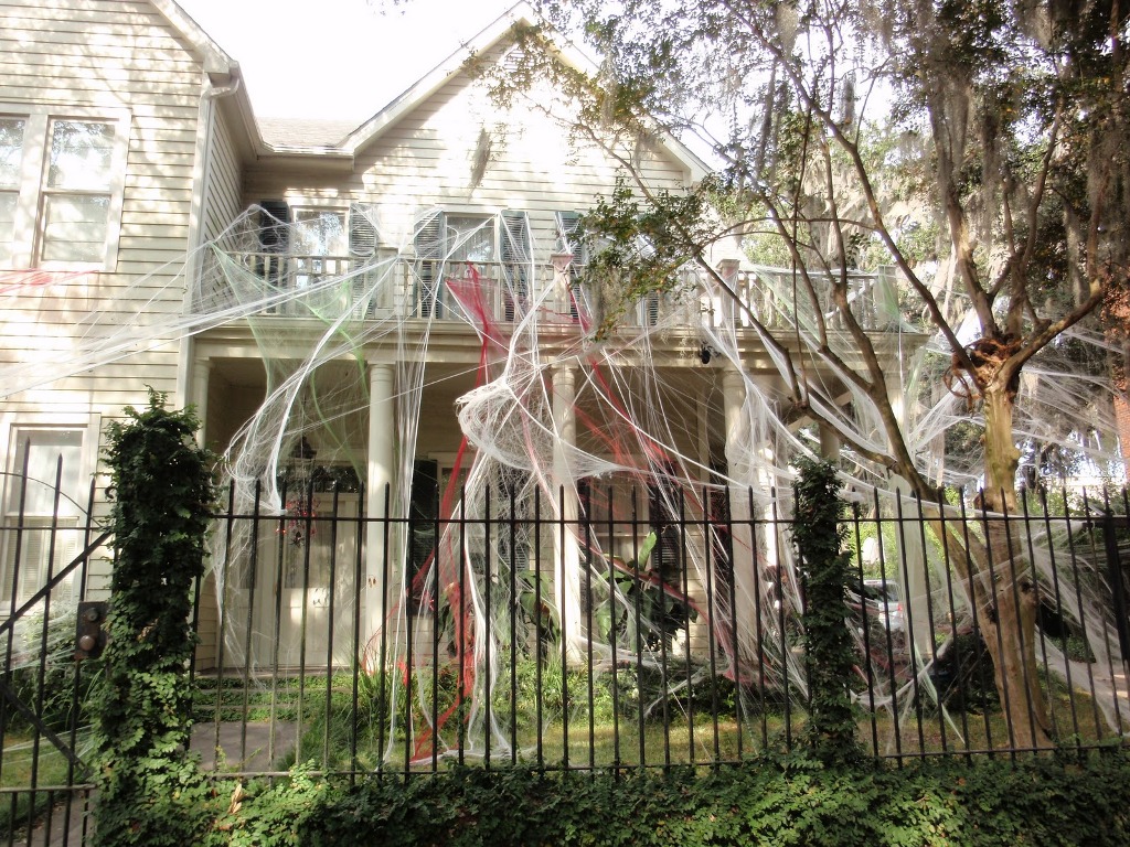 spider web white wood stain exterior halloween decorations