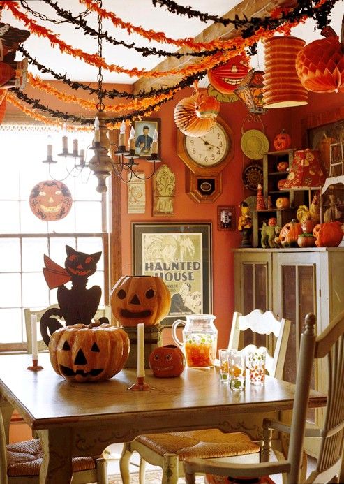 Cute Halloween Dining Room Decorations