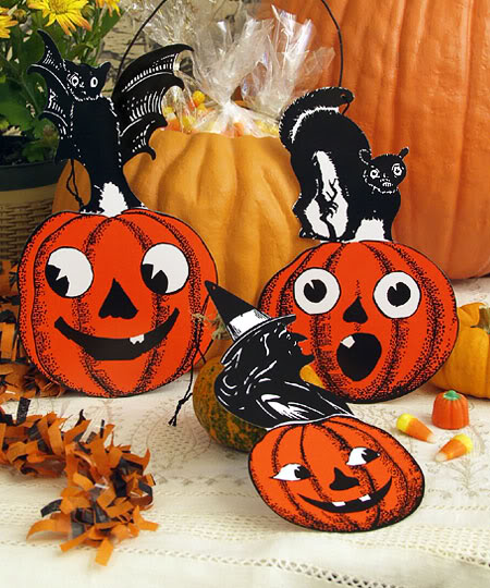 Halloween vintage cut decorations