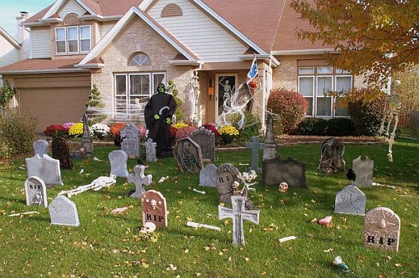 front yard decorations halloween picture