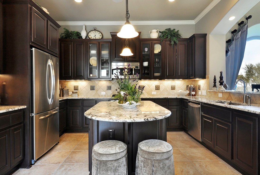 dream white kitchen design