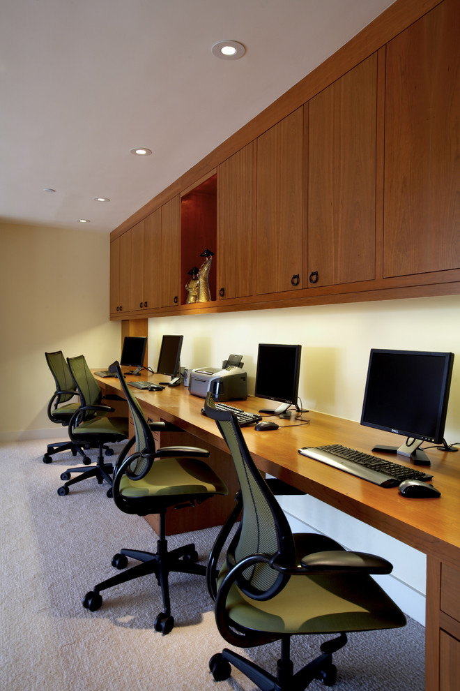 Ergonomic Chairs Interior For Office Design