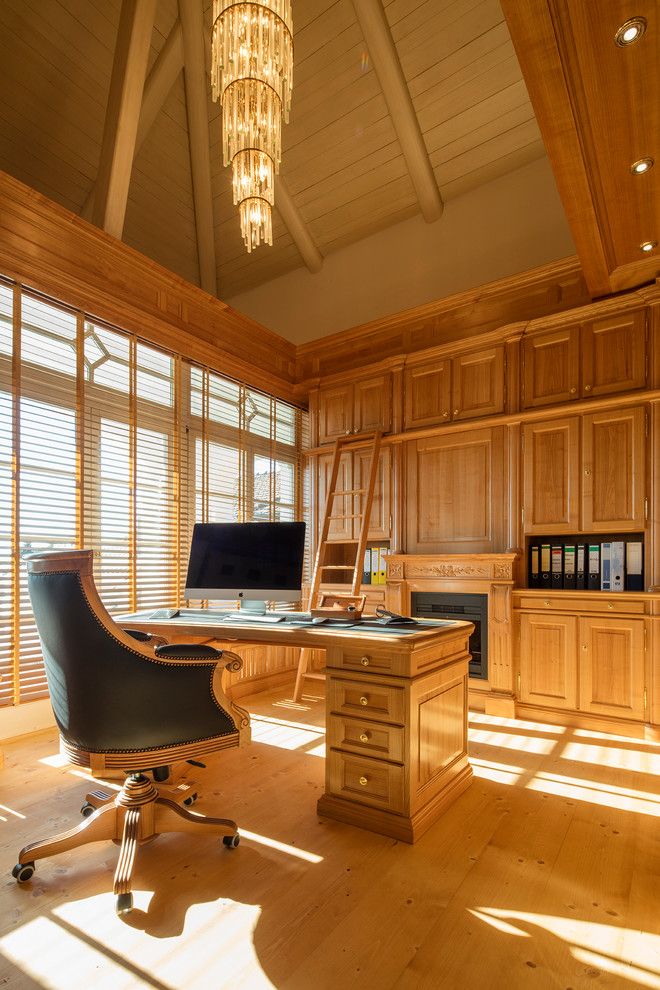 Wooden Office Furniture Design