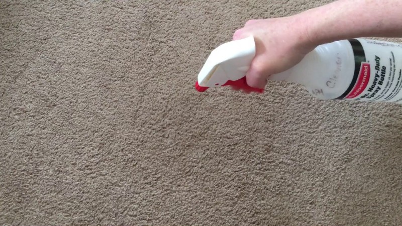Remove stain with vinegar