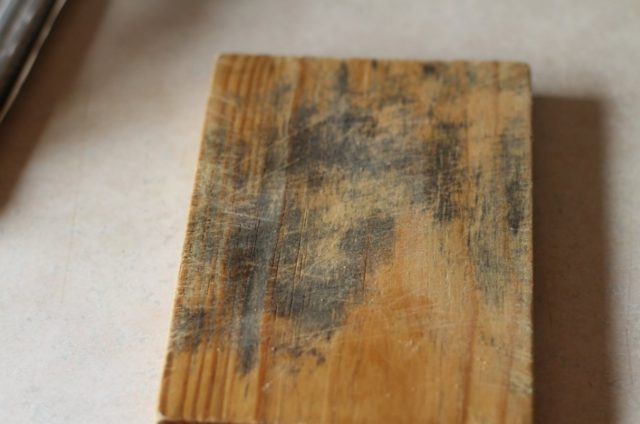 Removing mold from wood