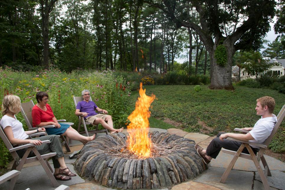Fire pits and outdoor fireplaces