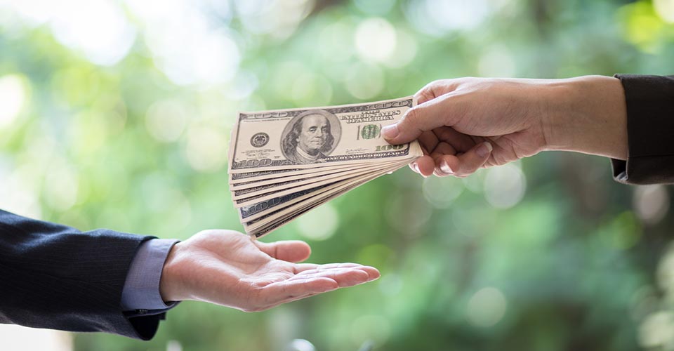 Reduce broker fees by giving cash back rebates
