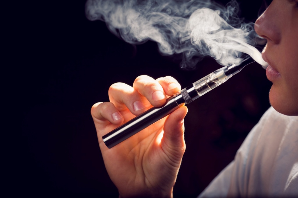 Cases when you cannot omit vaping in the house reasons & solutions