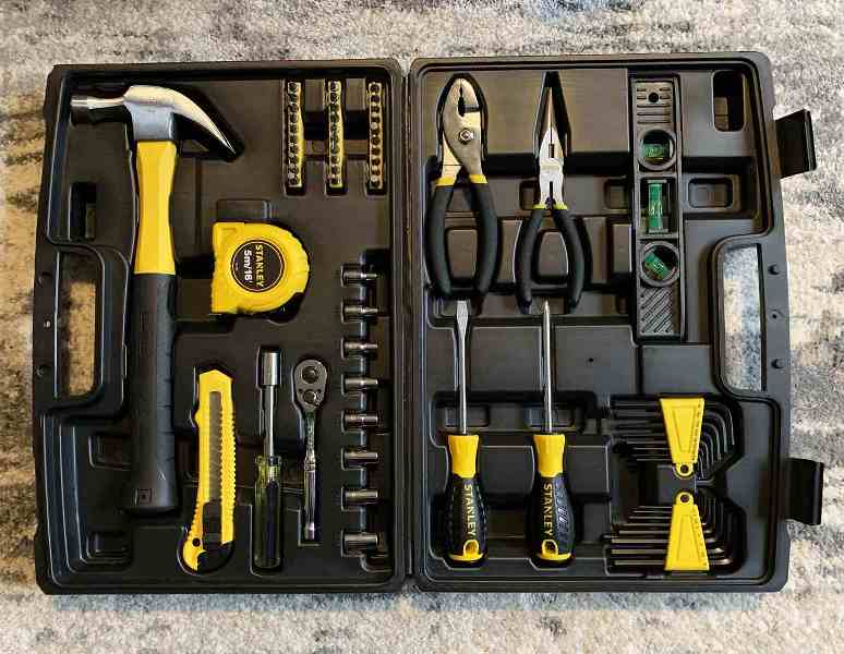 STANLEY 94-248 65 Piece Homeowner’s DIY Tool Kit