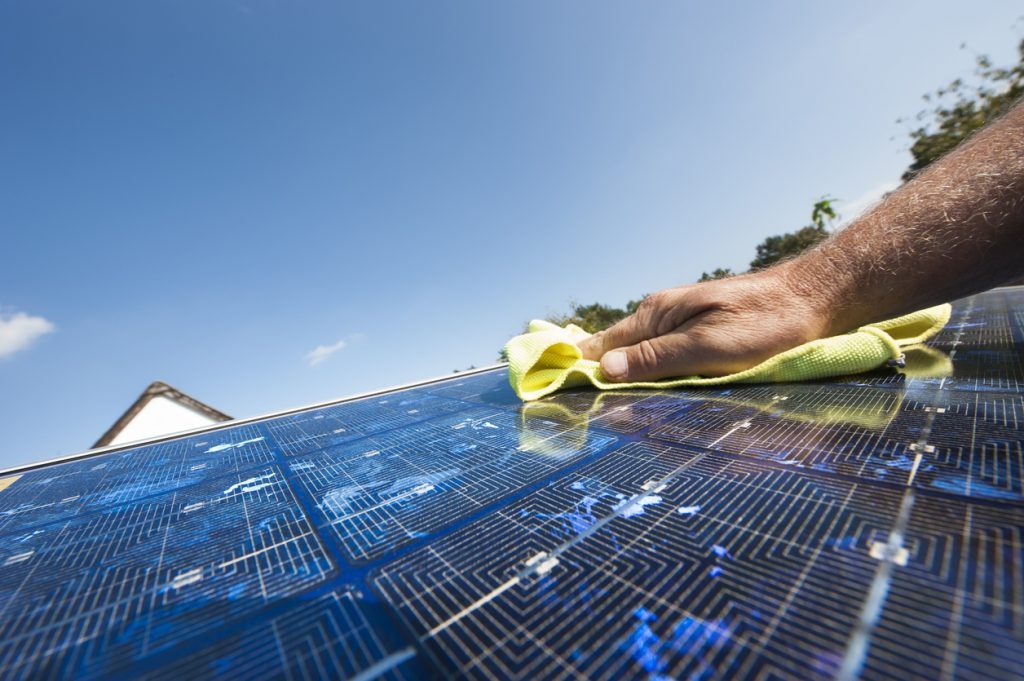 Clean Solar Panels Using this 3 step Cleaning Process