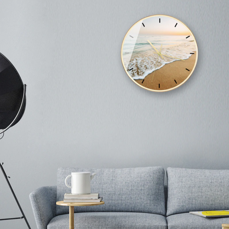 How to decorate with multiple clocks