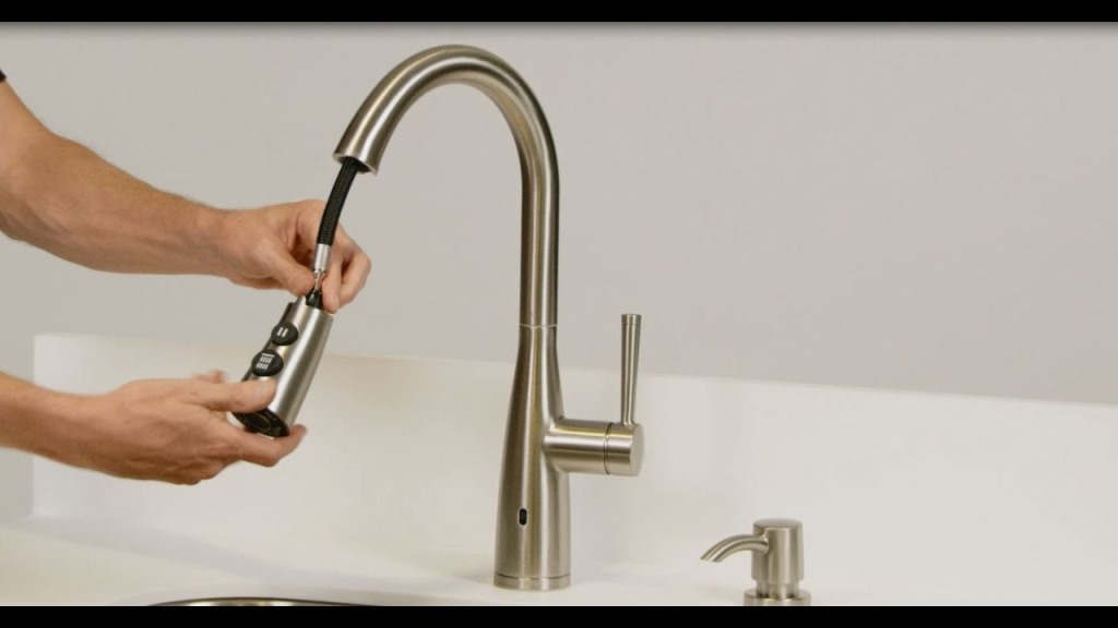Pfister Series One-Handle Pull-out Kitchen Faucet