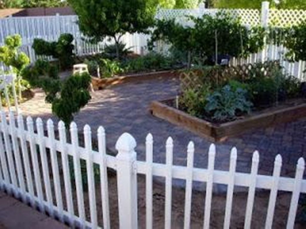 Surround your garden with fencing
