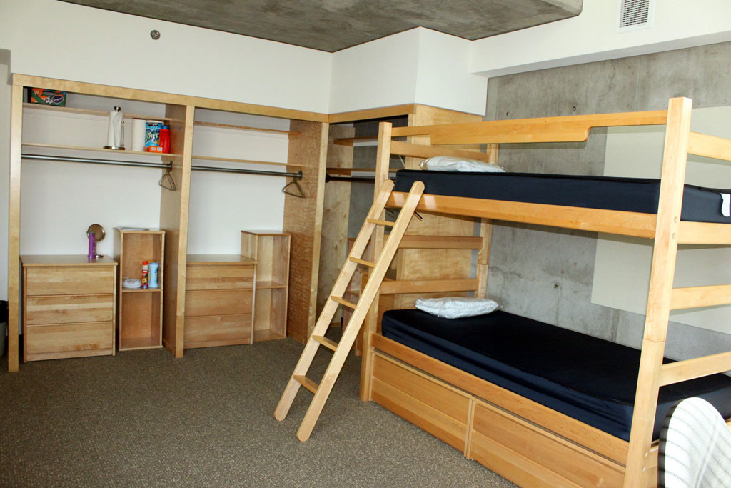 Space-saving-Loft-Dorm-Beds