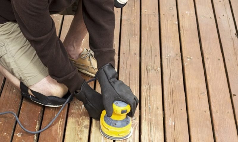 Deck Sanding2