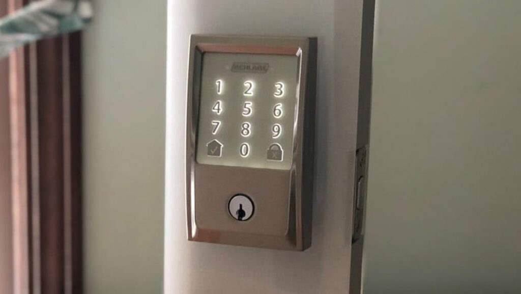 automatic door locks safe2