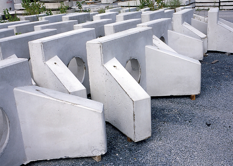 What is the exact process of making precast concrete