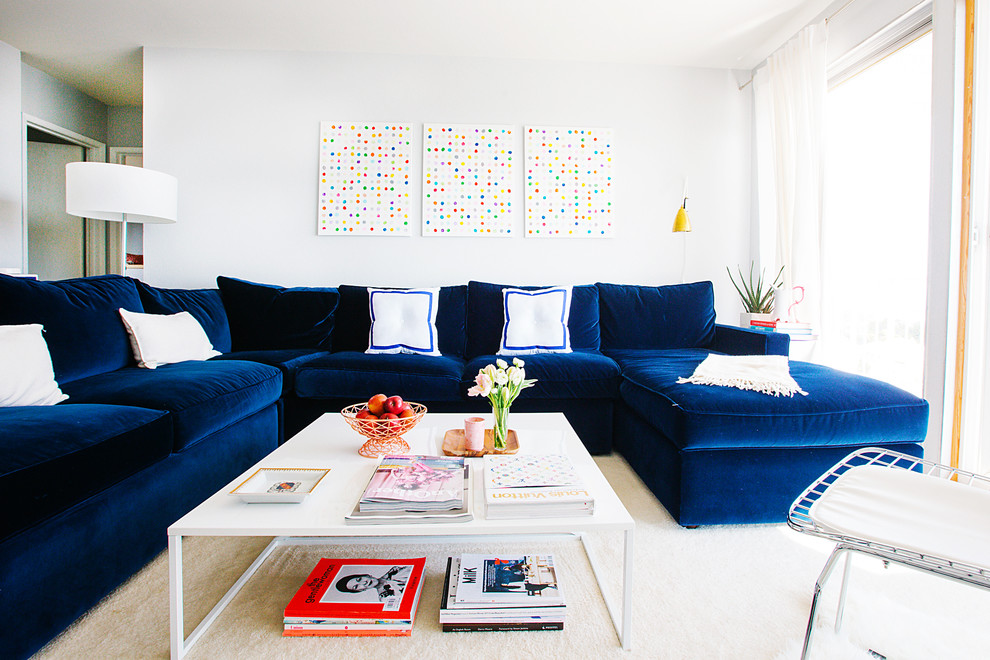 Decorate Home With Blue Velvet Sofa, What Colour Cushions For Blue Velvet Sofa