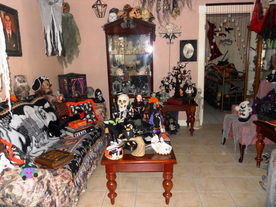 halloween decoration ideas for living room