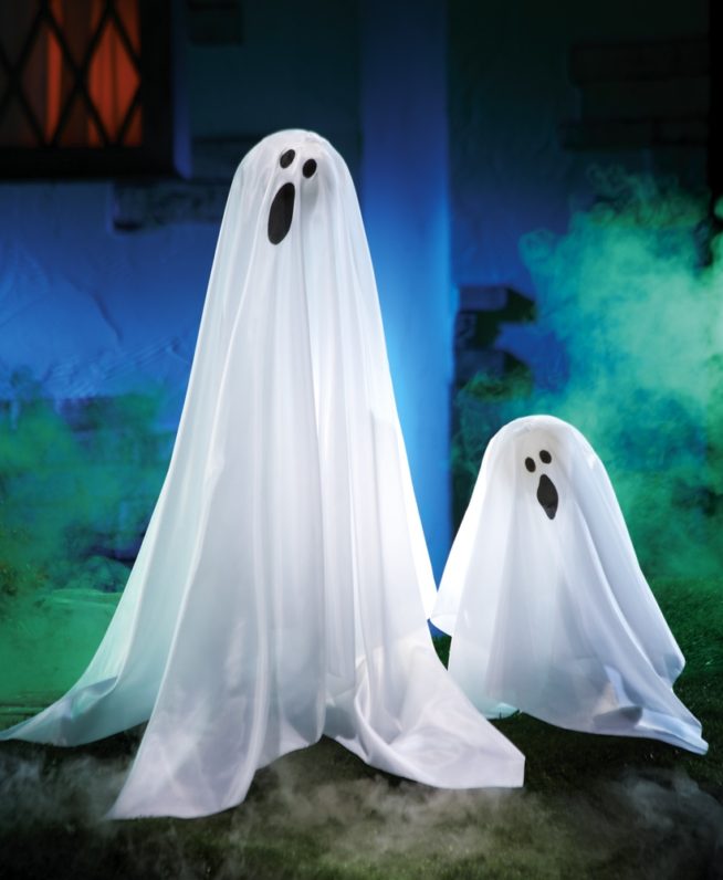 40+ Funny & Scary Halloween Ghost Decorations Ideas